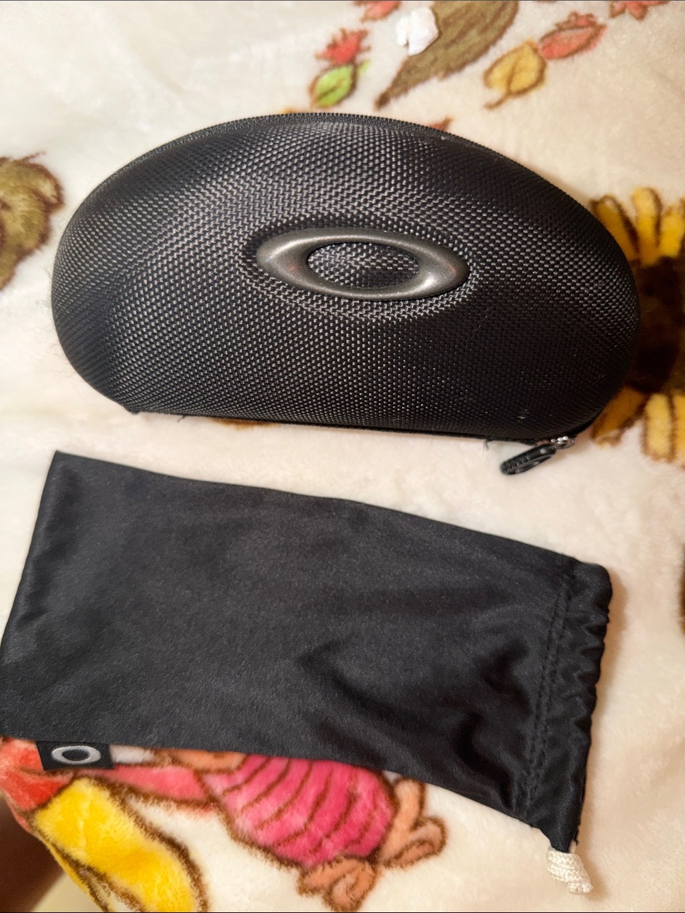 Oakley Black Textured Hard Sunglasses Case with Black Soft Pouch